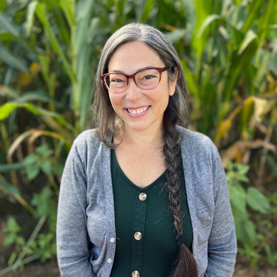Lisa Ciccarello's smiling headshot